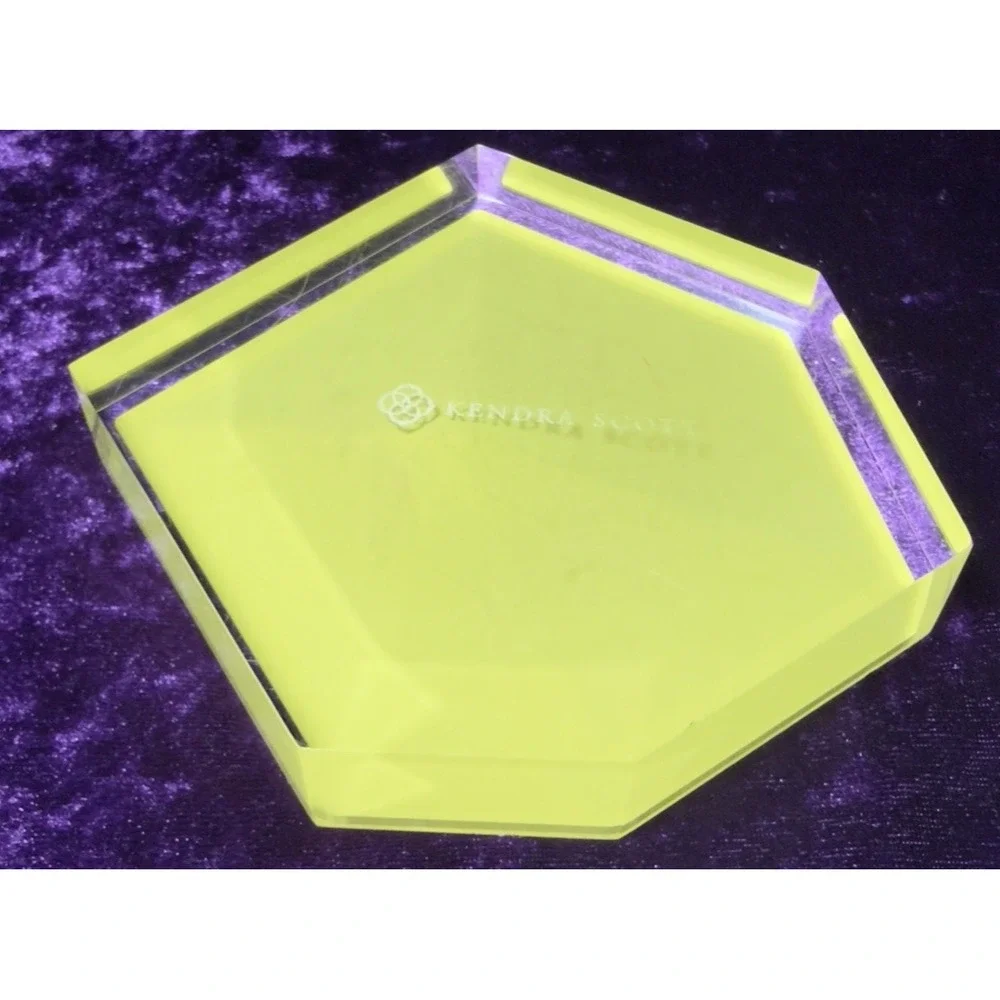 Kendra Scott Gold Plated Geometric Faceted Ring Dish Earring Modern Jewelry Tray